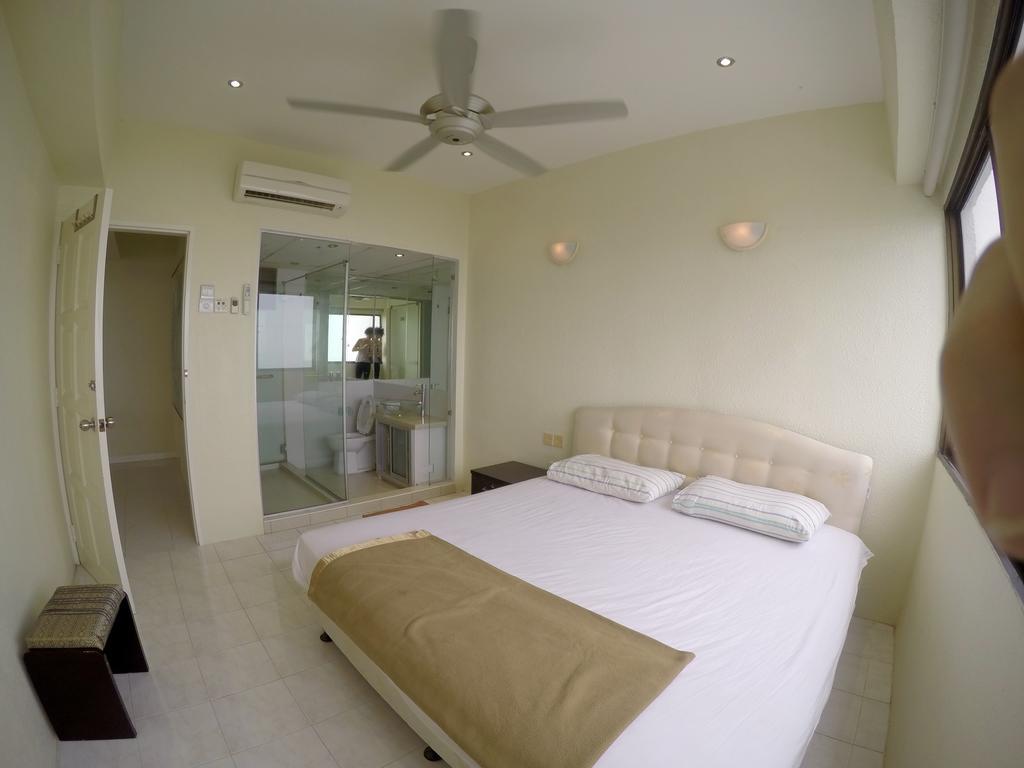 Holiday Homestay Penang At Batu Feringgi Ngoại thất bức ảnh