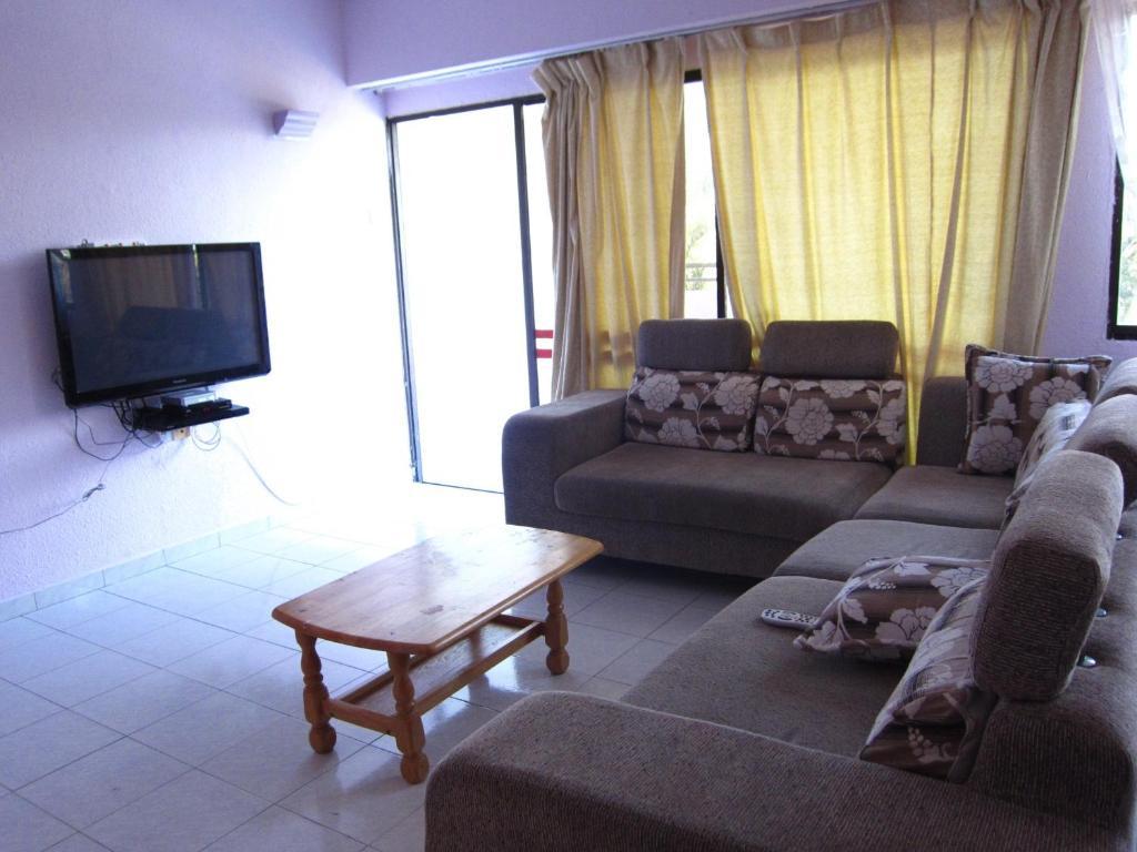 Holiday Homestay Penang At Batu Feringgi Phòng bức ảnh